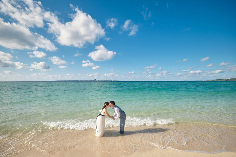 かわいいポーズでウォーターイン♡