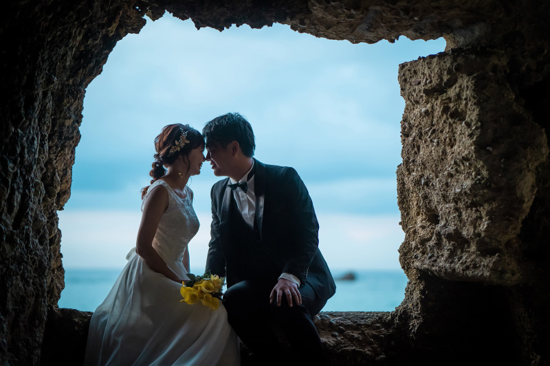 洞窟のフレームにて