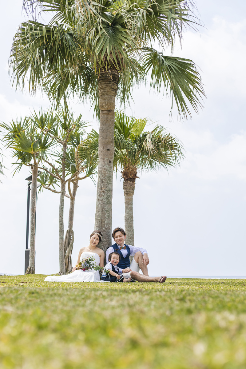 ヤシの木と共に＊