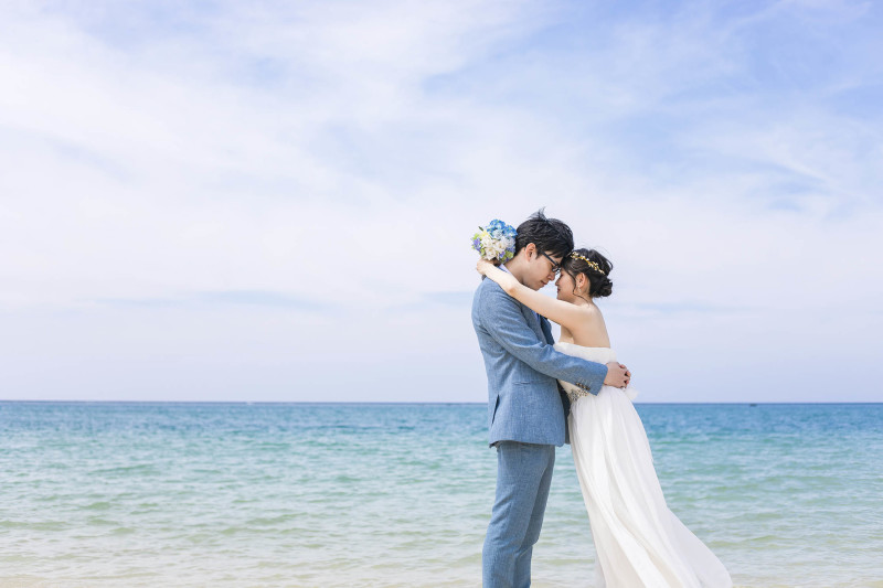 水平線をバックに