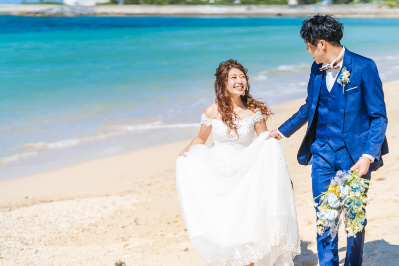 波打ち際を歩きながら！！