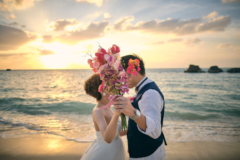 ブーケで顔隠し*