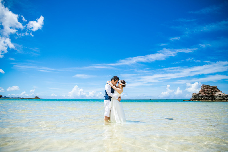 青い空と透明度抜群な海へウォーターイン！！