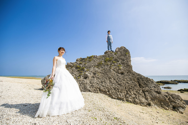沖縄は海だけじゃない!岩と共にワイルドなカット!