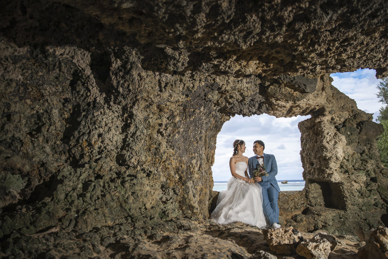 ザネー浜の有名スポットその2★洞窟★