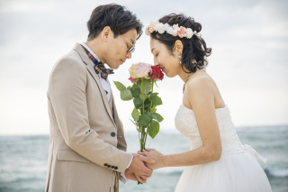 無人島でおふたりだけのウェディング