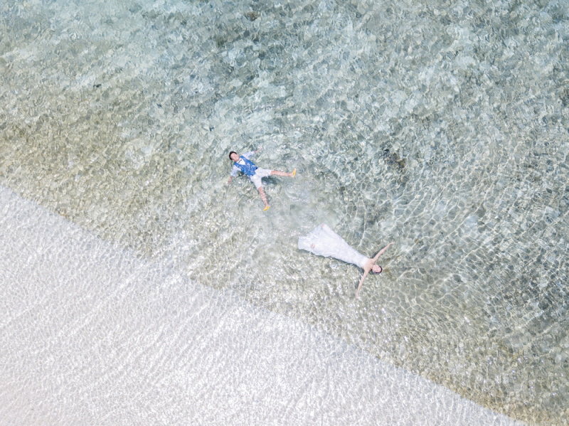 最後はドローンフォトでウォーターベッド♡