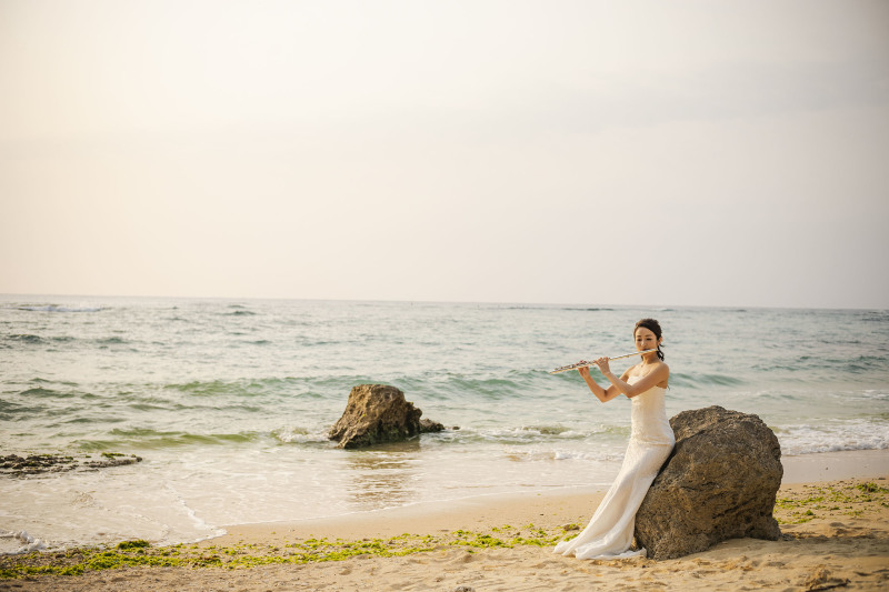 沖縄のサンセットな海をバックに...*＊