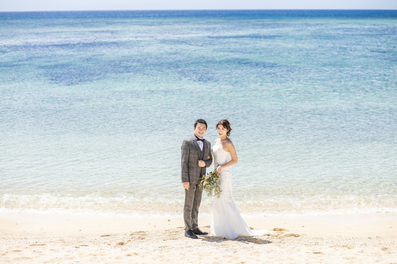 信じられないくらい青い海をバックに..*＊