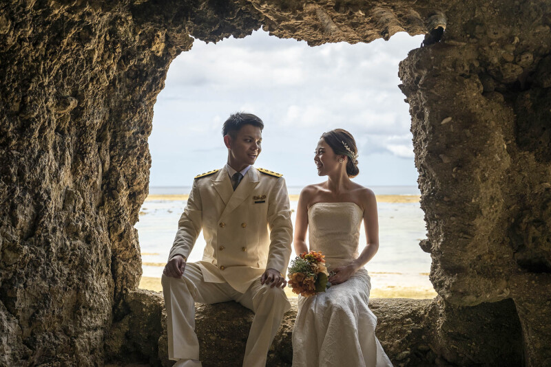 ザネー浜隠れスポット“ 岩の窓 ”