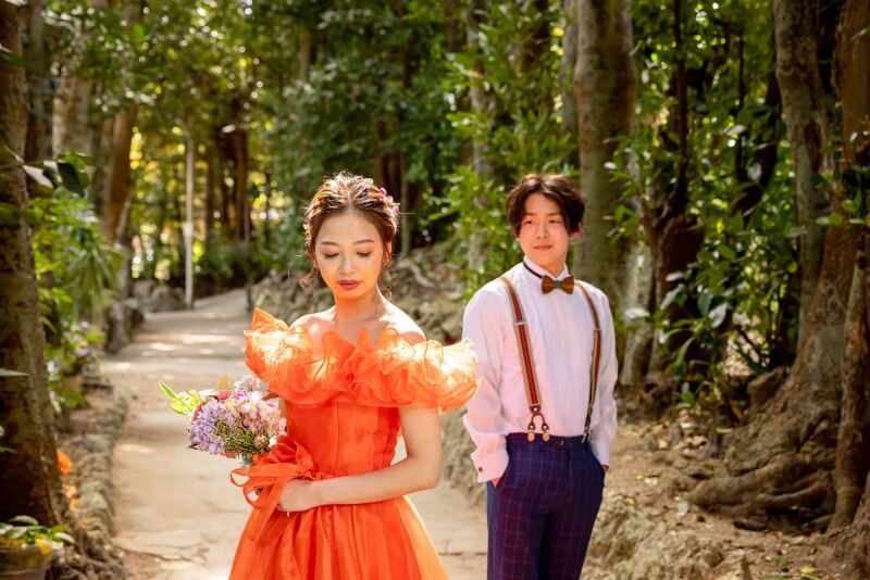 可愛らしいオレンジのドレス