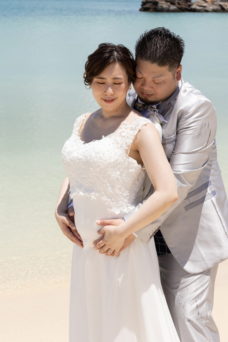 後ろからギュッ♡