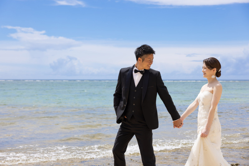 浜辺を歩きながら