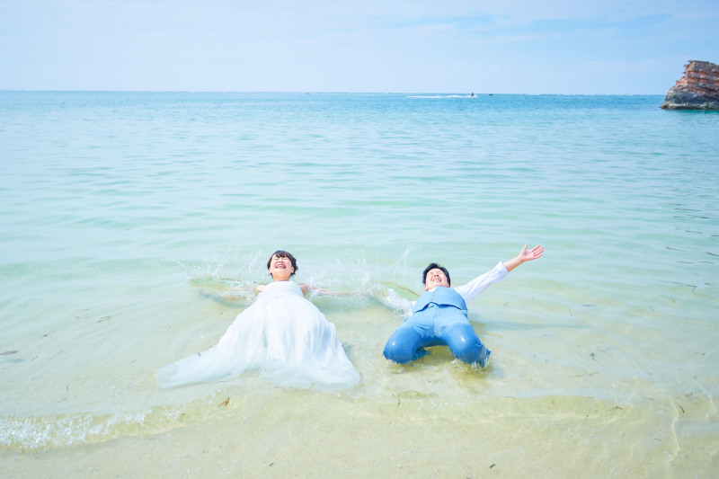 沖縄の綺麗な海に☆
