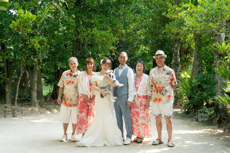 マーブルリゾートウェディング沖縄［MARBLE RESORT WEDDING 沖縄］_家族・友人を撮影に呼べる