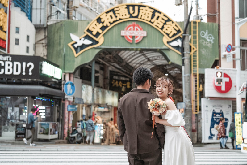 ＜梅雨期間限定＞ 【街フォトプラン】国際通り/平和通り+ 100カット +オリジナル台紙付き