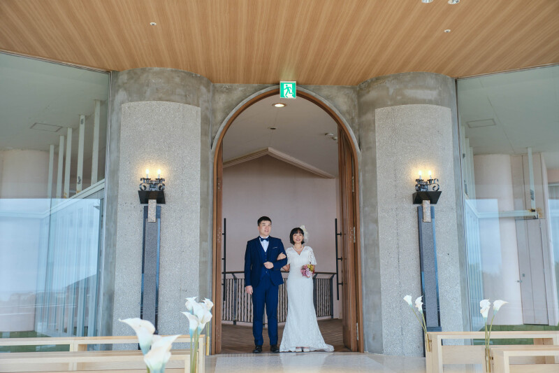 ＜梅雨期間限定＞【 チャペル＆ビーチ】 写真100カット+ 衣装2着付き+オリジナル台紙