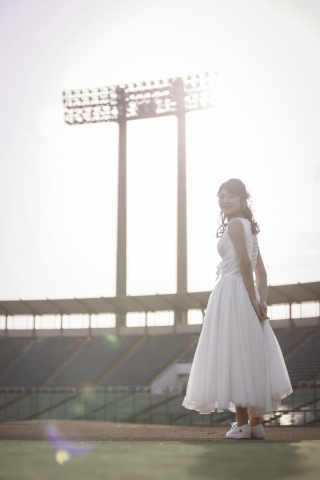 動きやすくて可愛いミドル丈の人気ドレス！