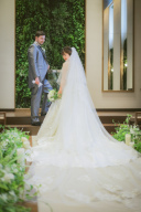 王道のサテン生地／ロングトレーンドレス