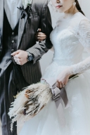 可愛い袖付きAラインドレス