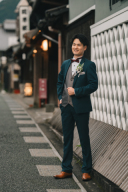  くすみ系のダークグリーン／ライトグレーのコーデ