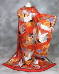 十二単　赤「牡丹に鶴」