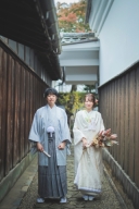 淡い色味のシルバーブルーがとってもオシャレ