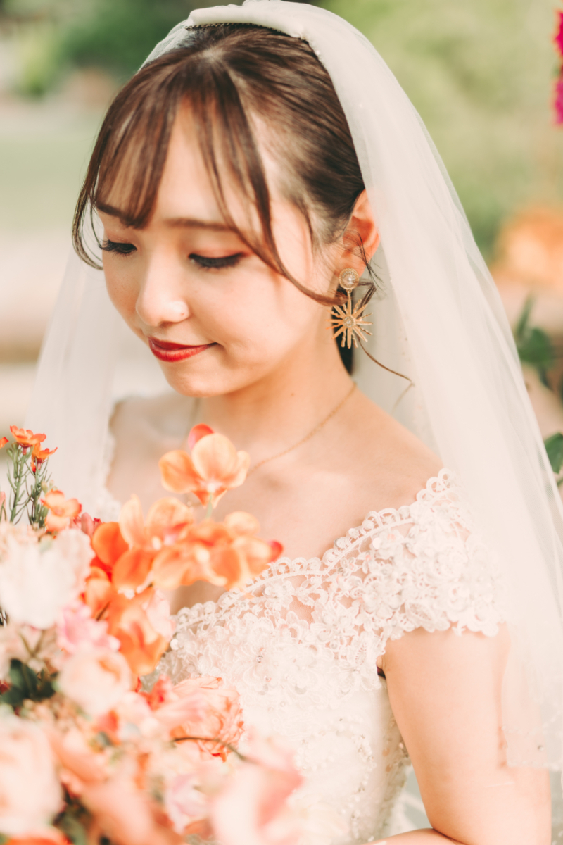 レースが可愛くてオフショルダーの安心感も