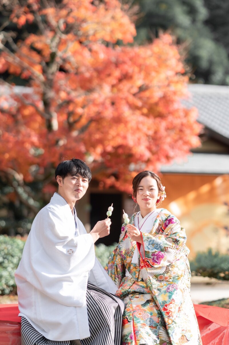 お口いっぱいに何を？？笑