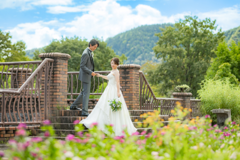 たくさんのお花が植えてある長良公園
