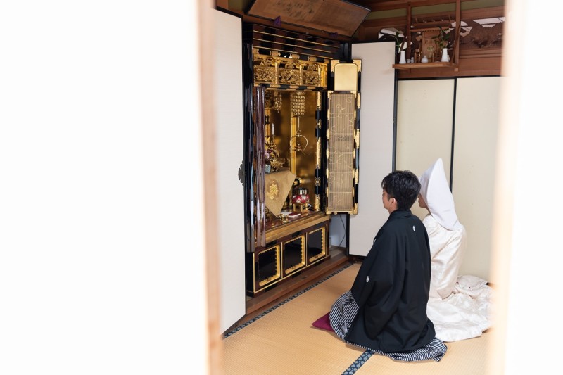 ご先祖様にも、和装を纏いご結婚のご報告