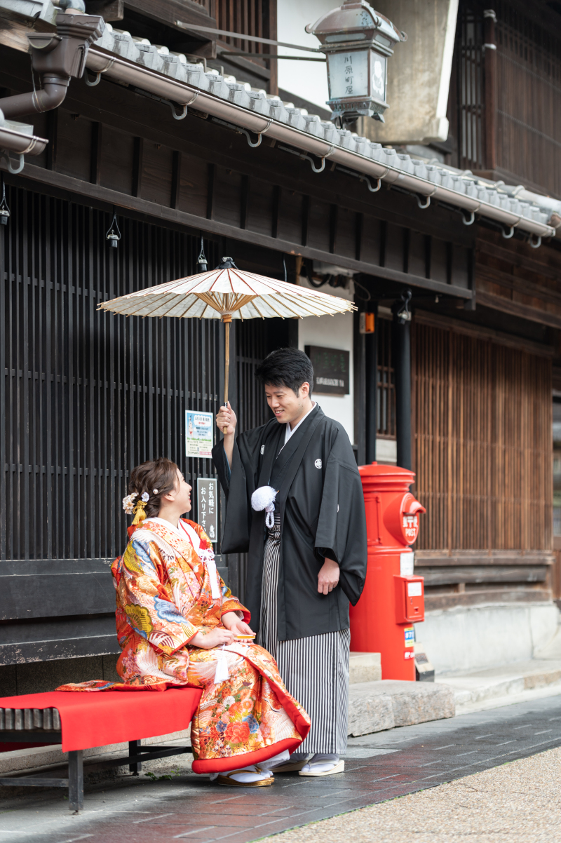 川原町屋さん、ちょっとベンチをお借りします♡