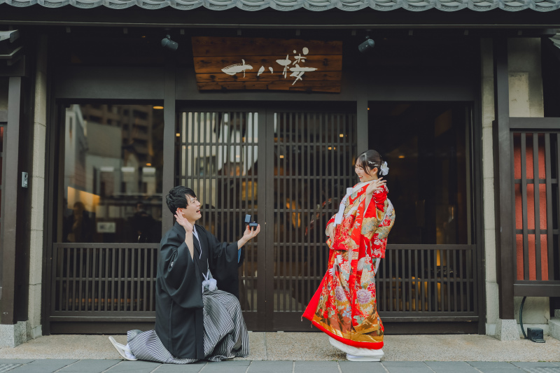 十八楼さんの前も、お借りします～！