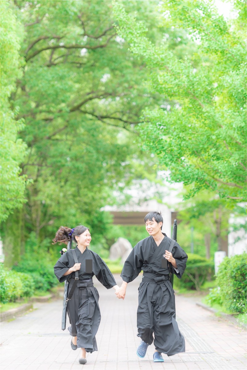 お二人の母校で、思い出フォト♪