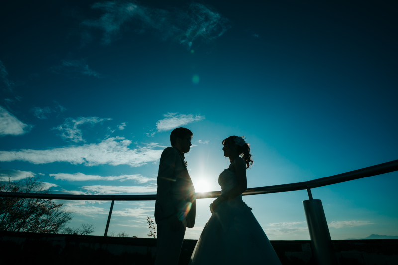 青空、太陽、お二人、シルエット！