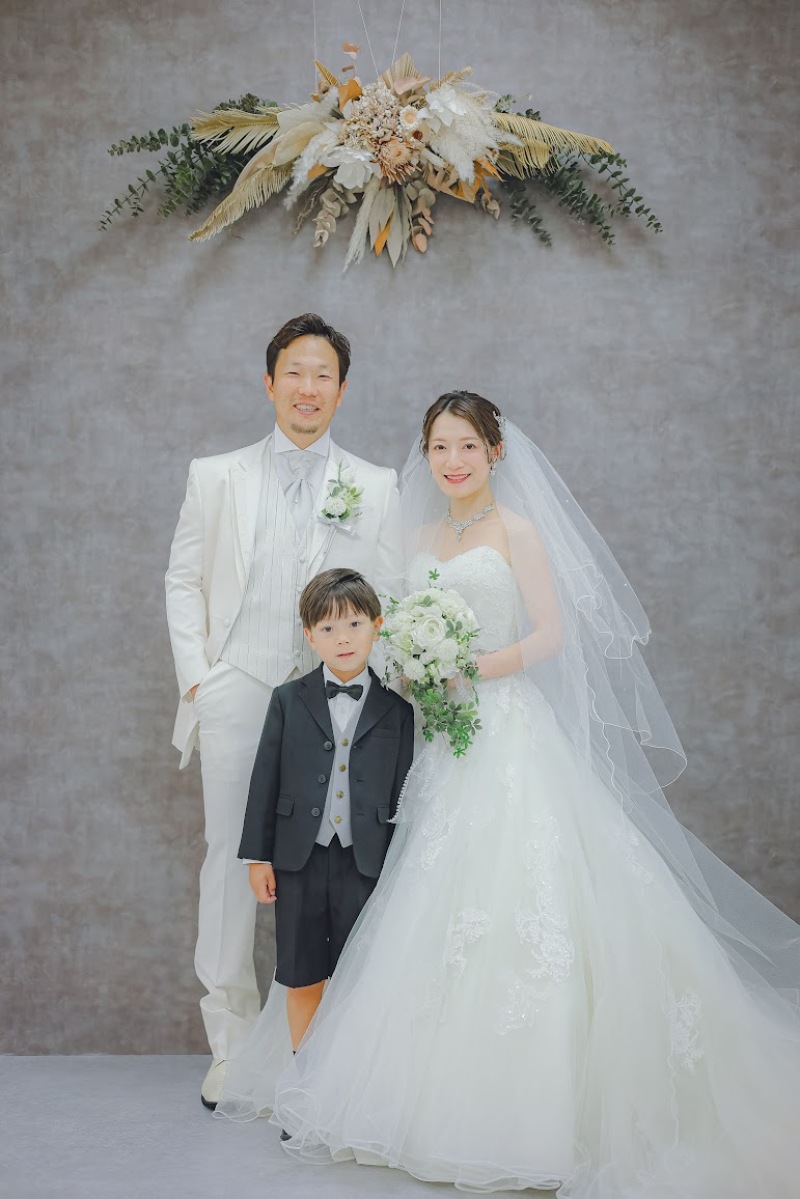 オシャレなスタジオで家族写真START