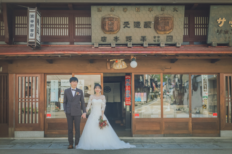 またまたお店の前をお借りします