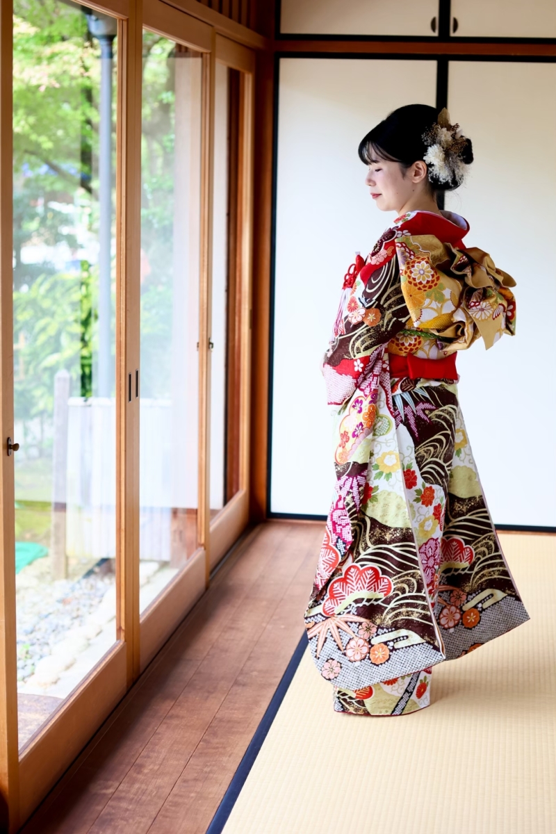 まずは新婦さんソロのしっとりシーンからスタート！