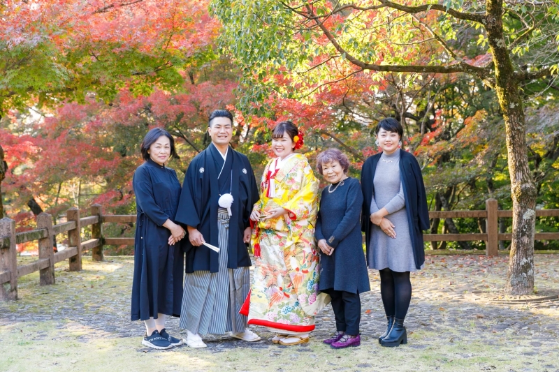 白無垢も色打掛も両方着ちゃう！～しんちゃんと一緒に家族フォト～