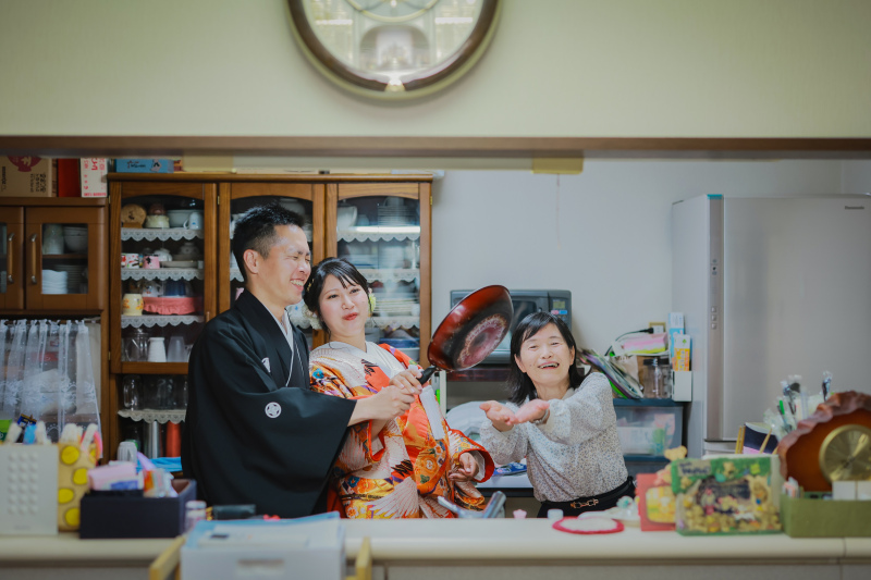新郎さんのご実家名古屋へ。フライパン?