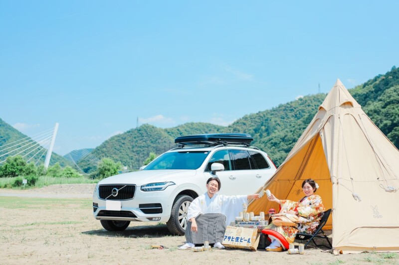 ~キャンプフォトウェディング~ 愛車×趣味を取り入れたオリジナルフォト