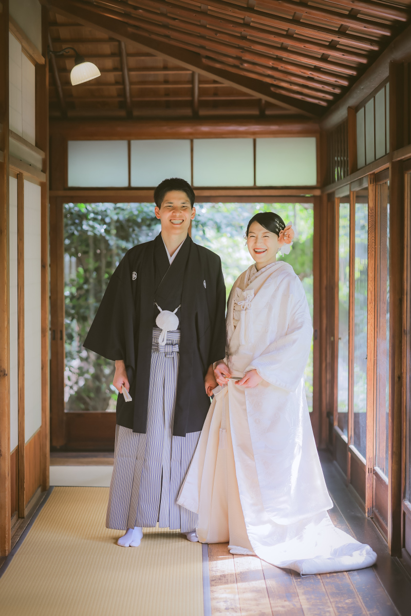 着物を床に下して、型物写真