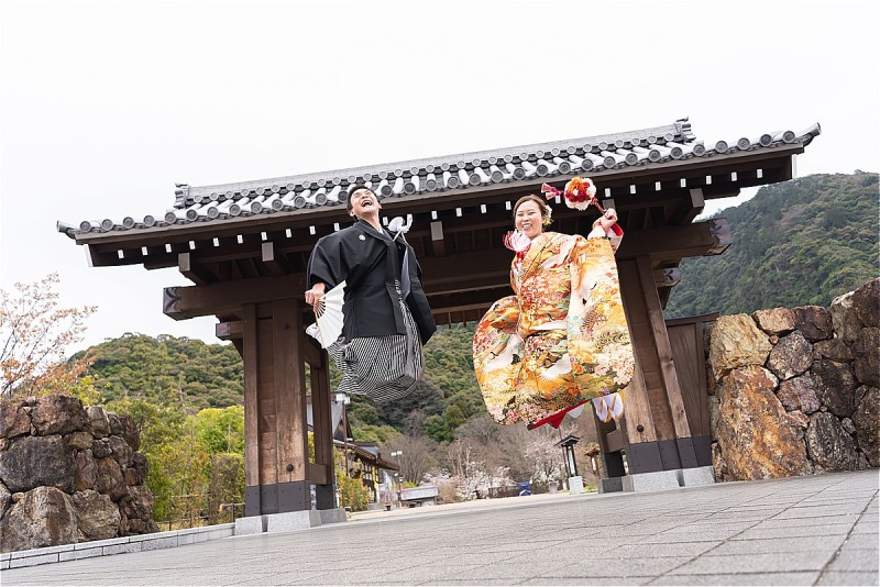 スーーパーージャ~~ンプ!!お二人のお顔に注目♪