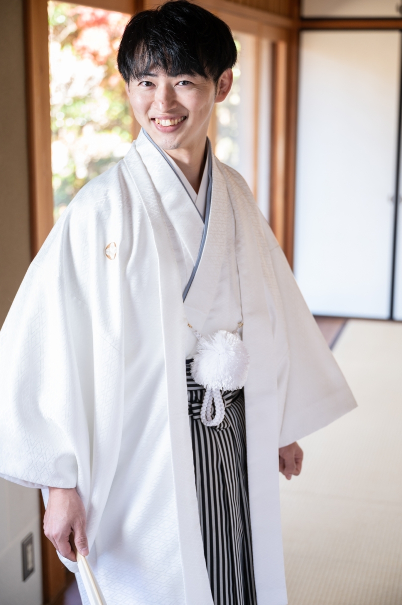 まずは、新郎さんのソロショットからスタート！