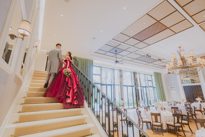 披露宴会場のロング階段