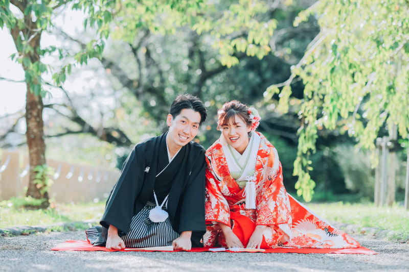 寄り添って、自然体の笑顔がいい。