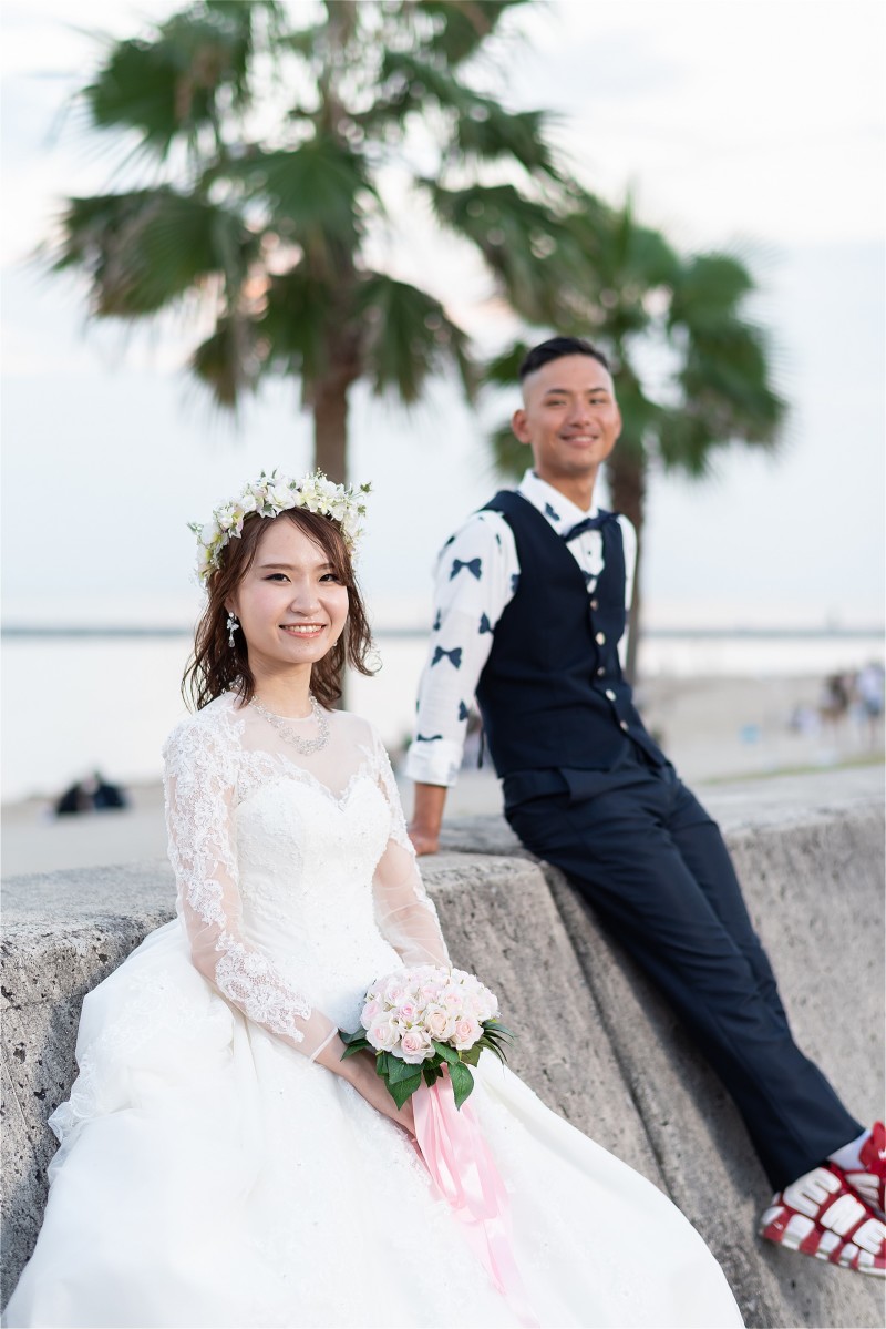 夏らしい、海らしい一枚は、ヤシの木をバックに！