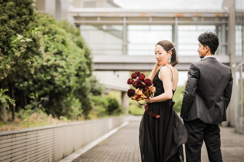 お二人の”したい”が詰まった【ブラックコーデとキャンプフォト】