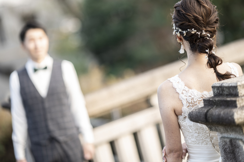 洋装用にヘアチェンジ。あみ下ろしのダウンスタイル