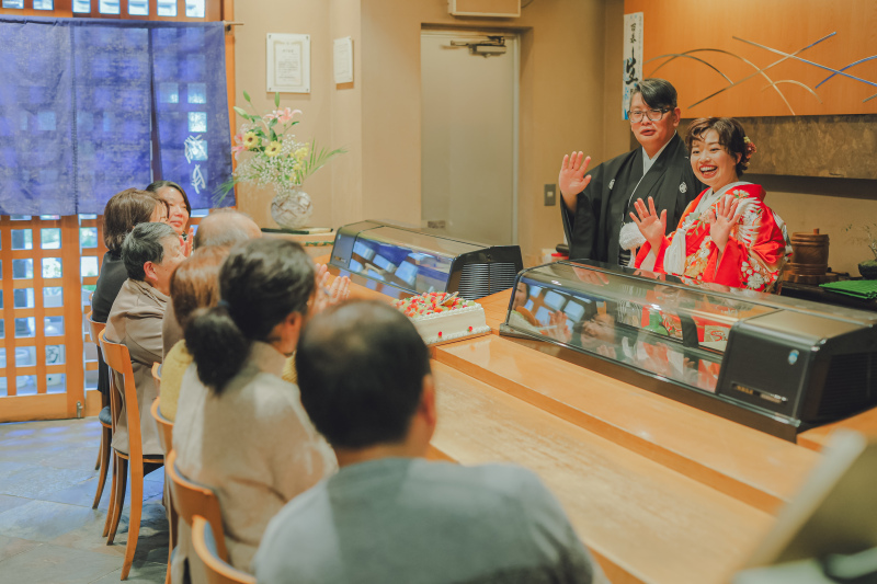 お父さんは寿司職人。新婦さんはパテシエ。 